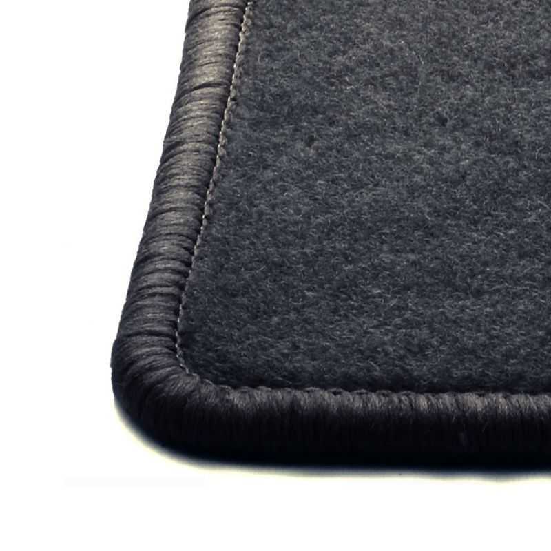 Tapis de sol moquette Aixam CROSSLINE Noir. Offre LUXE GT: Aiguilleté 750g/m2 (A partir de 36,45€)