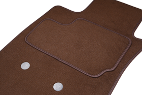 tapis pour 505 sw Peugeot pris bas gamme etile moquette marron