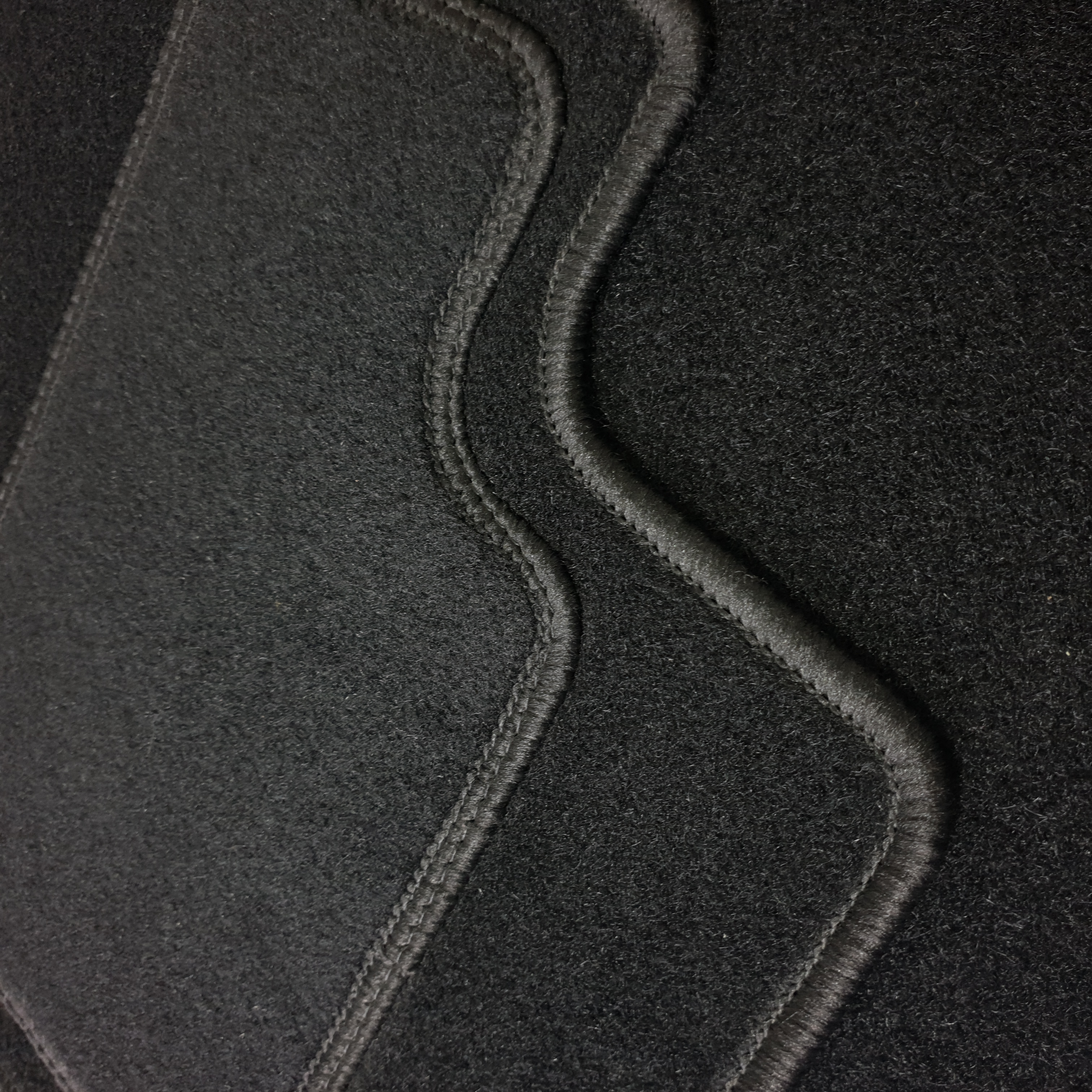 Tapis Voiture pour Peugeot Traveller finition Luxe